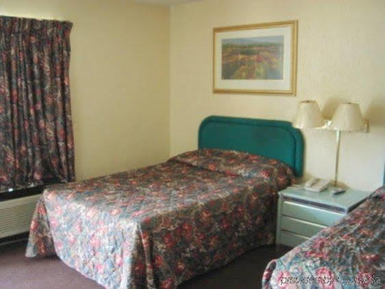 Whitehouse Motel Richmond South Bellwood 外观 照片